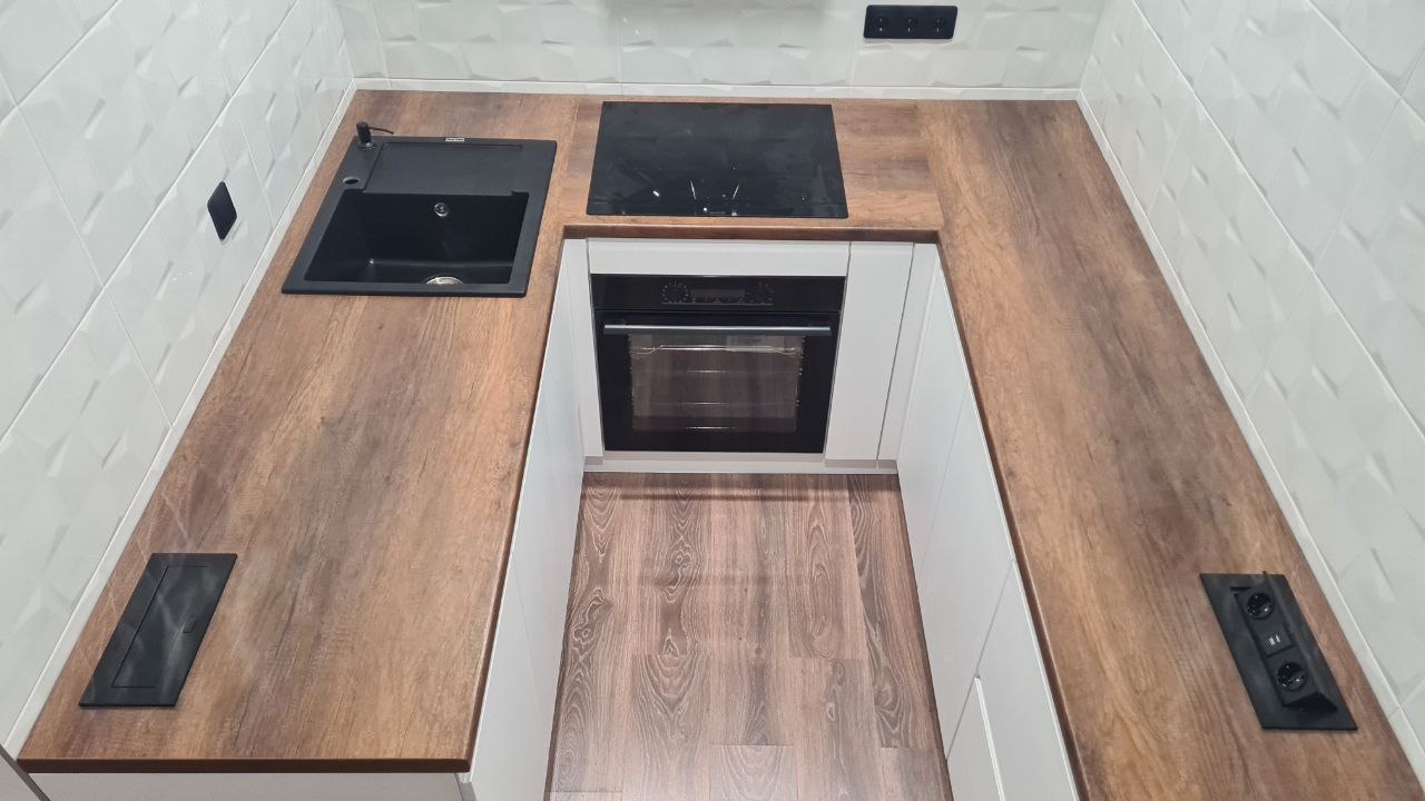 kitchen without cupboard