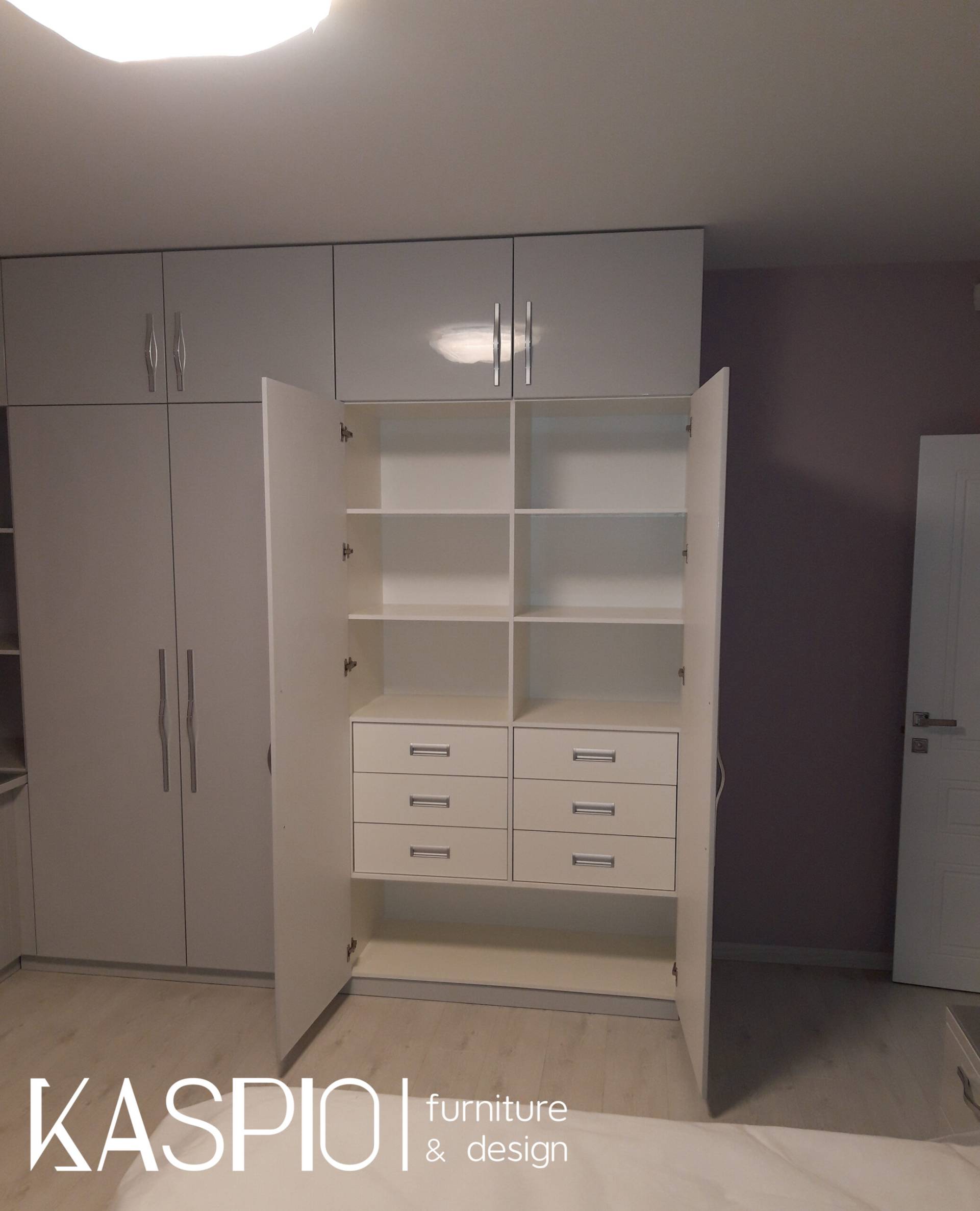 wardrobe 03-1